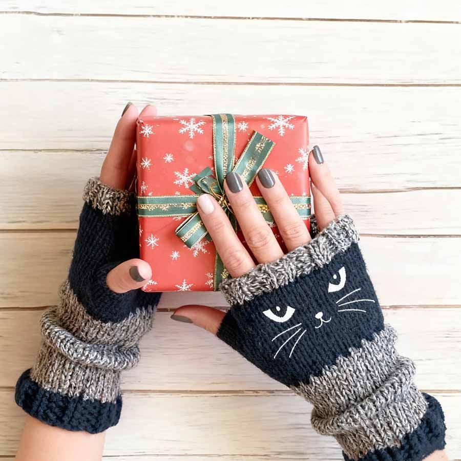 🐱 Cute Women’s Knitted Cat Gloves — For Warm Hands & Free Fingers🧶 - Image 4