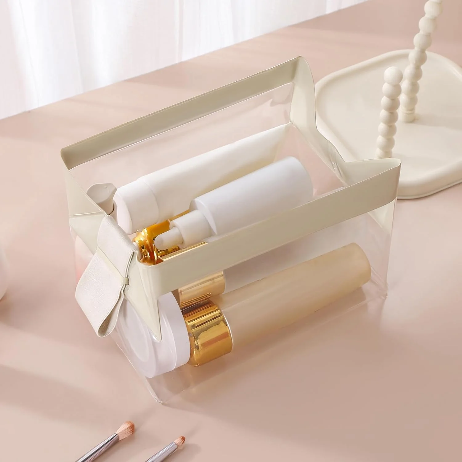 👜 Magnetic Toiletry Bag - Image 9