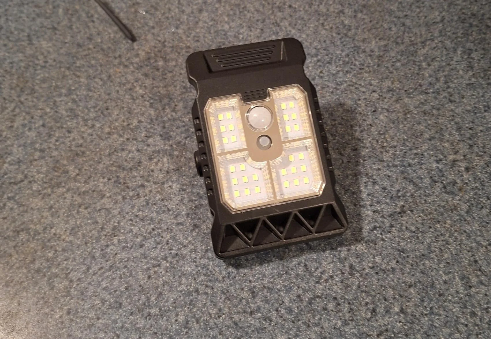 Solar Motion Sensor Lights Auto On/Off, Weatherproof & Powerful - Image 10