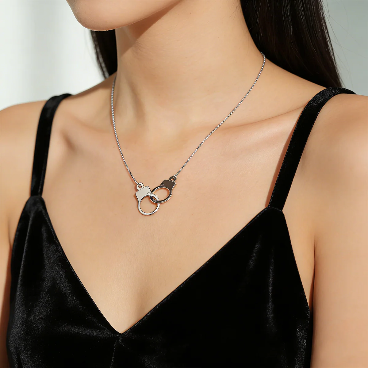 Symbolic Connection Necklace – Minimalist Jewelry with Meaning - Image 8